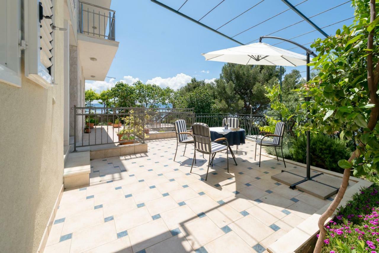 Apartmani Mirta Omiš Exterior foto