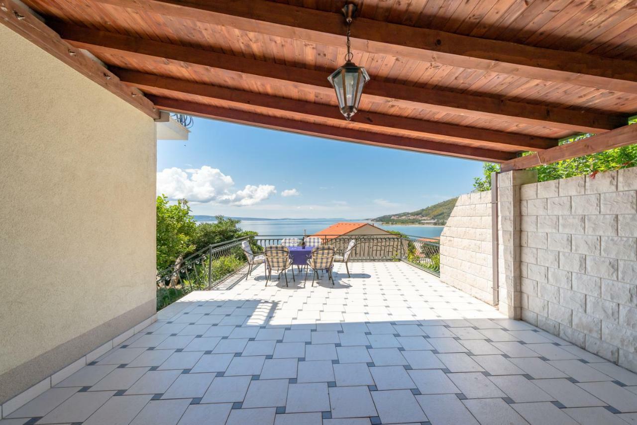 Apartmani Mirta Omiš Exterior foto